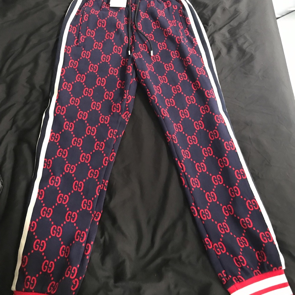 Sweat suit - Picture 3 of 4